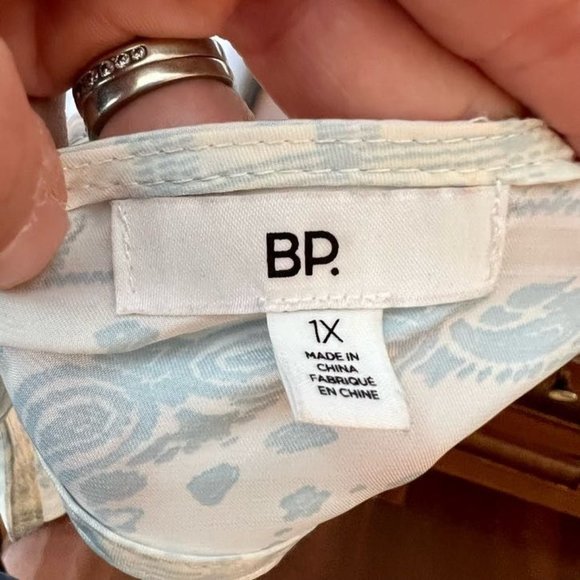 BP White Light Blue Printed Tie Back Scarf Crop Top Women's Plus Size 1X - Picture 6 of 8